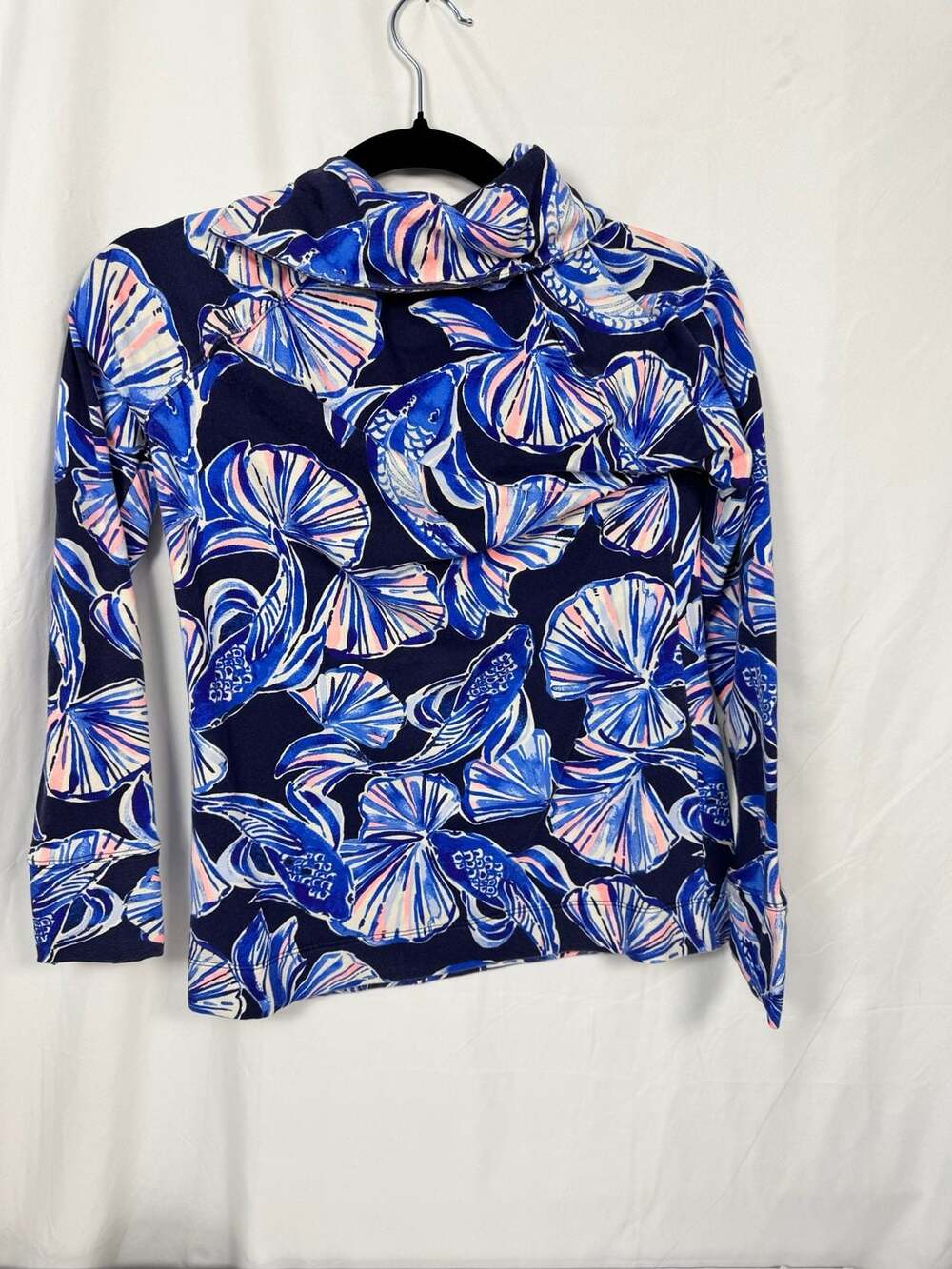 Lilly Pulitzer Booker Popover in Bright Navy In Reel Life Print - Picture 4 of 9
